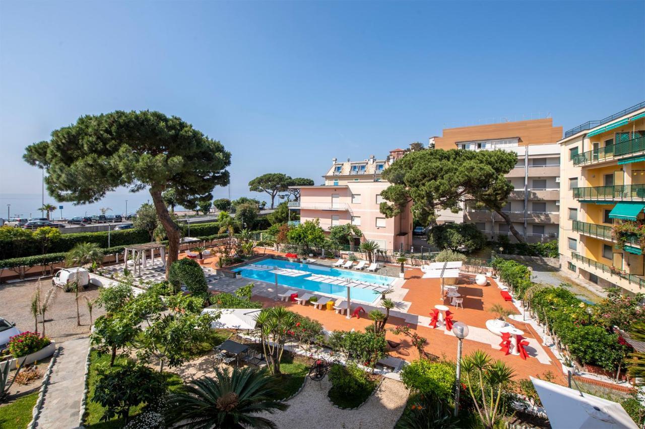 Hotel San Michele Celle Ligure Esterno foto