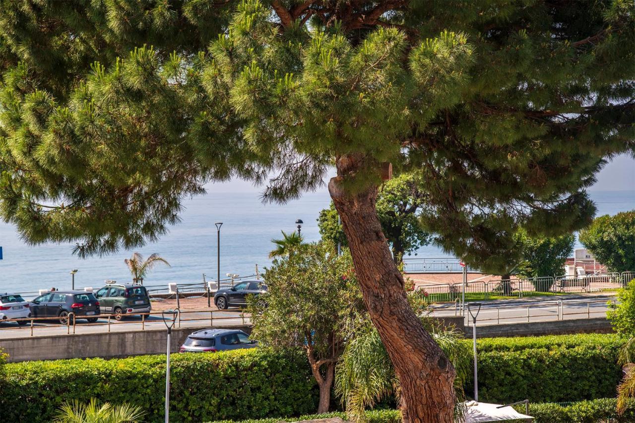 Hotel San Michele Celle Ligure Esterno foto