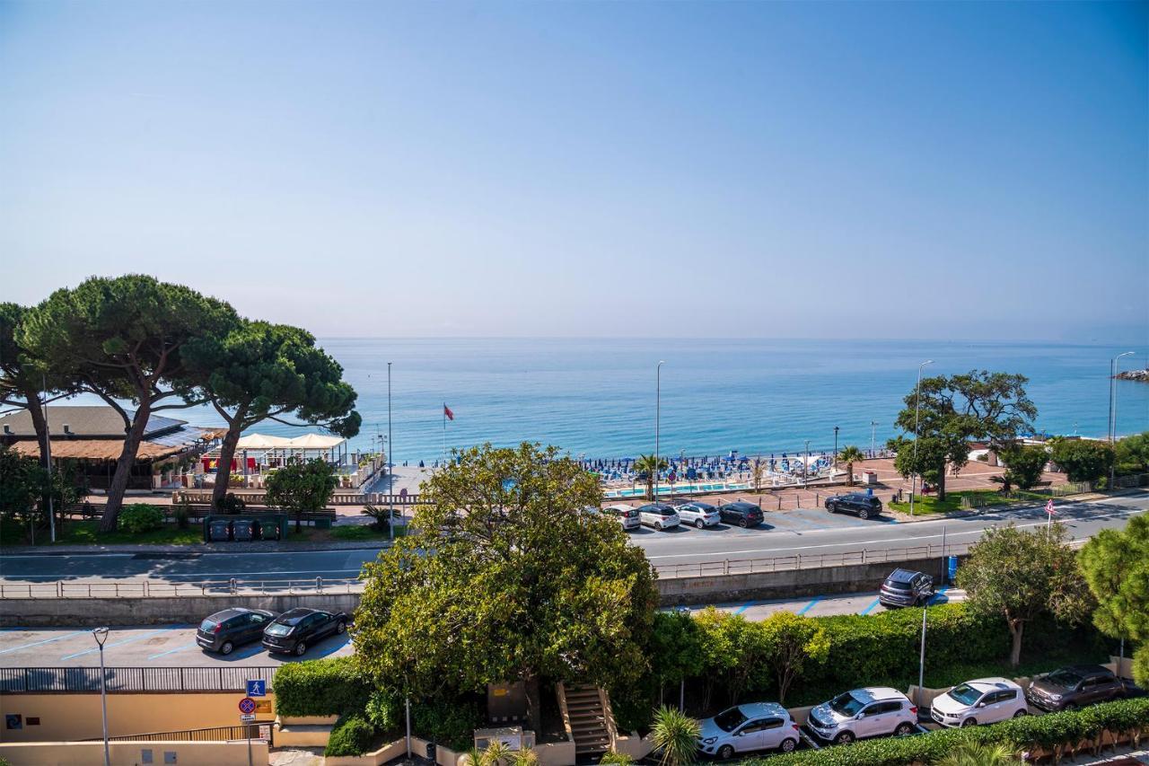 Hotel San Michele Celle Ligure Esterno foto
