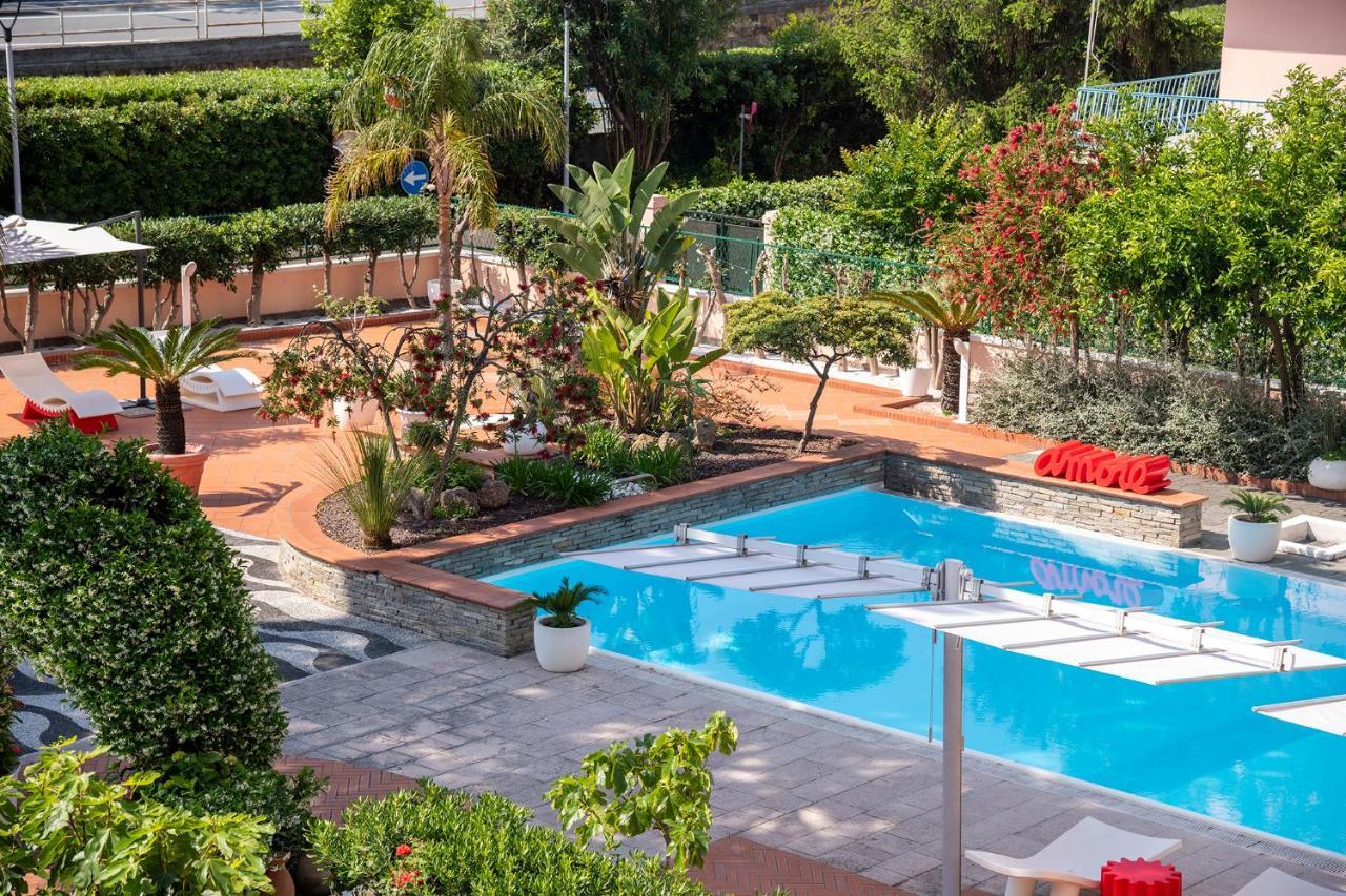 Hotel San Michele Celle Ligure Esterno foto